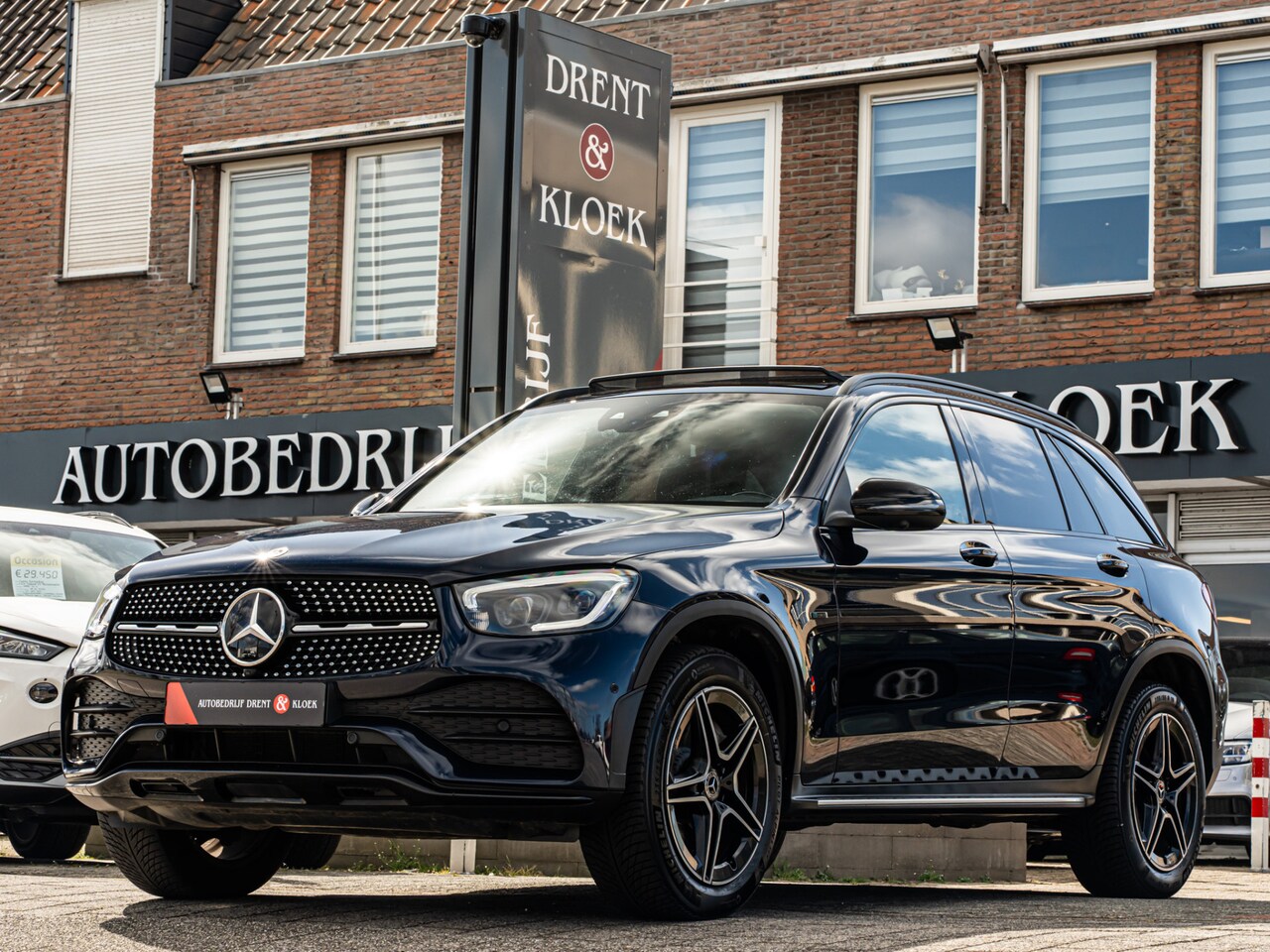 Mercedes-Benz GLC-klasse - 300e 4MATIC Business Solution AMG ORG NL PANO BURMESTER AUDIO NIGHT PAKKET 360 CAMERA BOMV - AutoWereld.nl