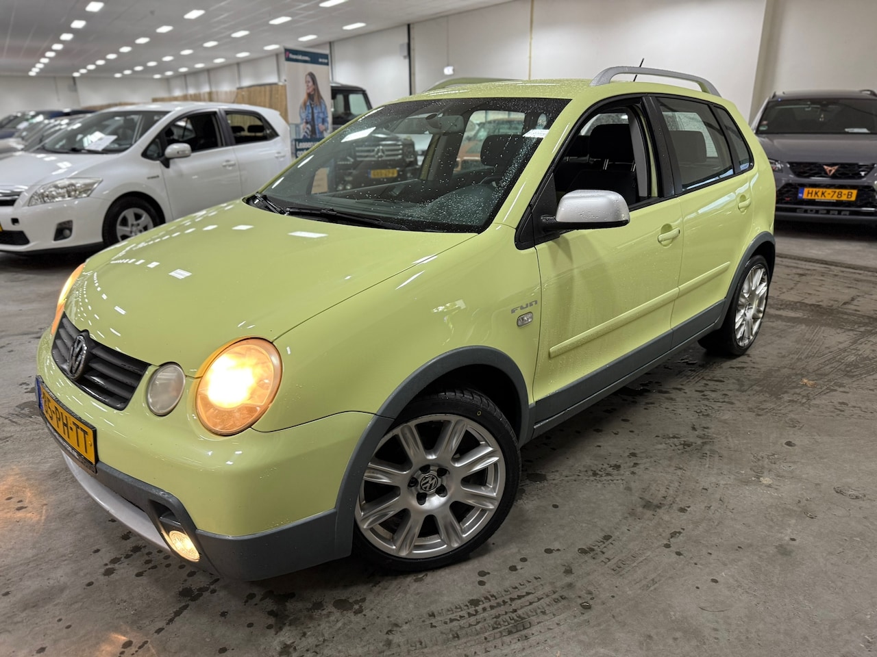 Volkswagen Polo - 1.4-16V FUN / NAP / RIJDT SCHAKELT GOED / CROSS - AutoWereld.nl