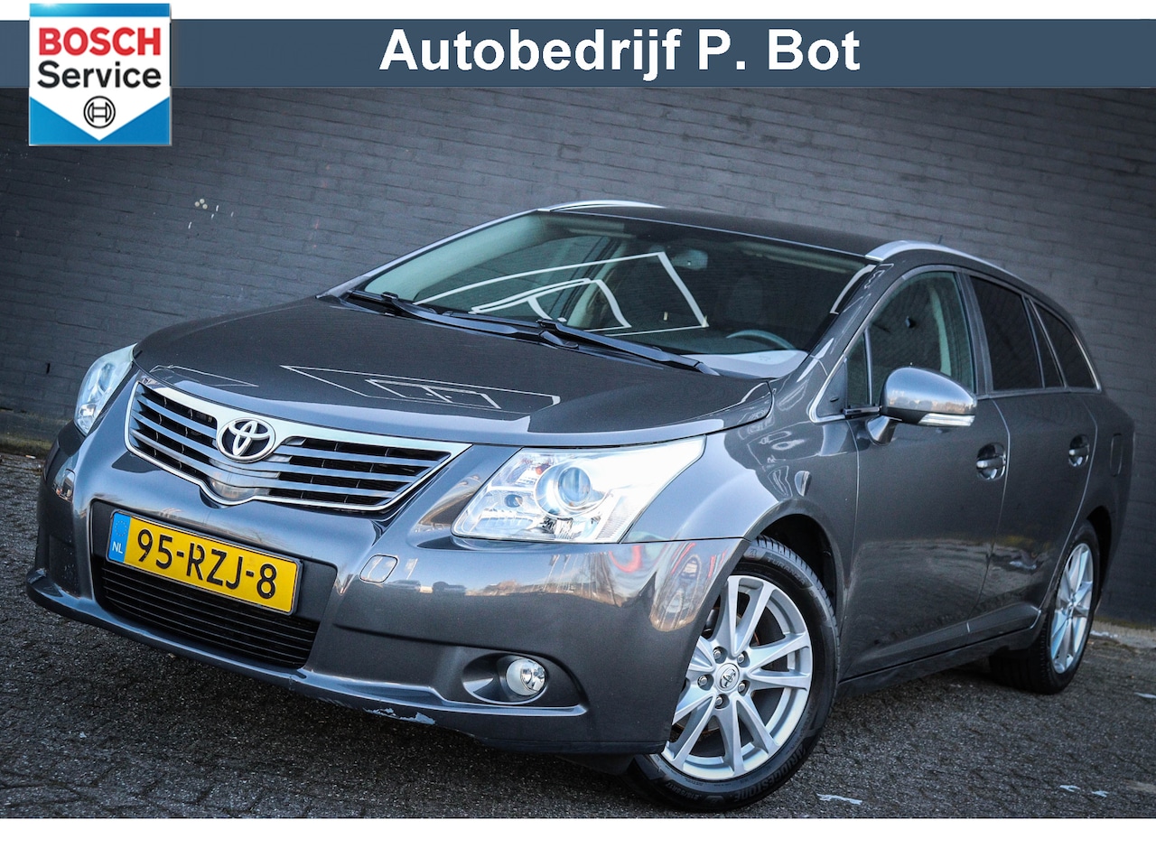 Toyota Avensis Wagon - 1.8 VVTi Business v.6.950,- v.5.950,- - AutoWereld.nl