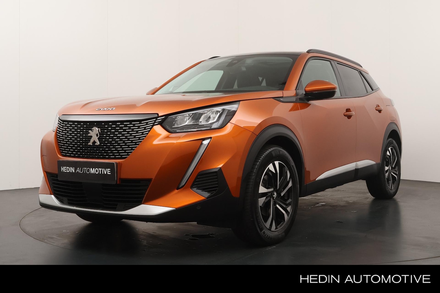 Peugeot 2008 - 1.2 130pk Allure Automaat | Adaptieve Cruise Control | Elektrisch Panorama Dak |Navigatie - AutoWereld.nl