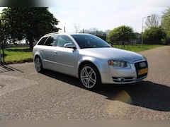 Audi A4 Avant - 2.0 Pro Line Business AUTOMAAT NIEUWE APK