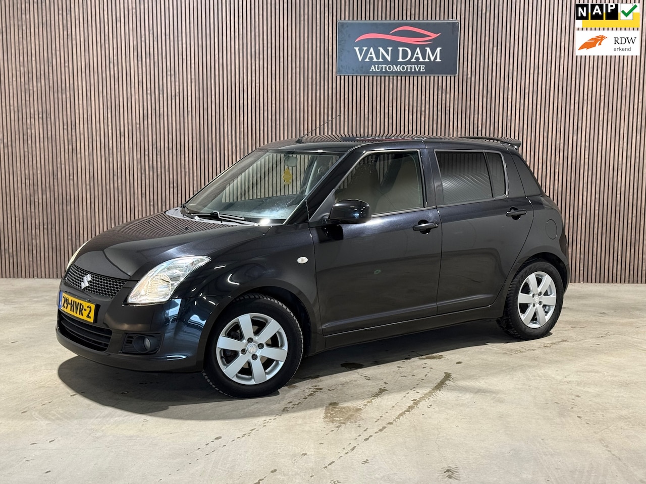 Suzuki Swift - 1.3 Bandit 2009 NAP 2009 LEDER ELEK-RAMEN AIRCO - AutoWereld.nl