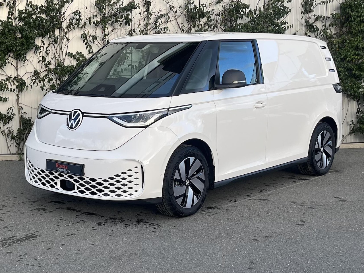 Volkswagen ID. Buzz Cargo - 77 kWh Volkswagen ID. Buzz Cargo L1H1 77 kWh - AutoWereld.nl
