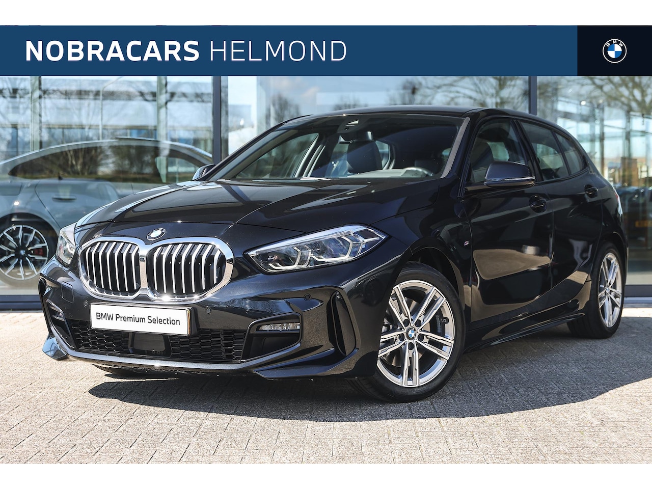 BMW 1-serie - 118i Executive M Sport Automaat / Sportstoelen / LED / PDC / Live Cockpit Professional / C - AutoWereld.nl