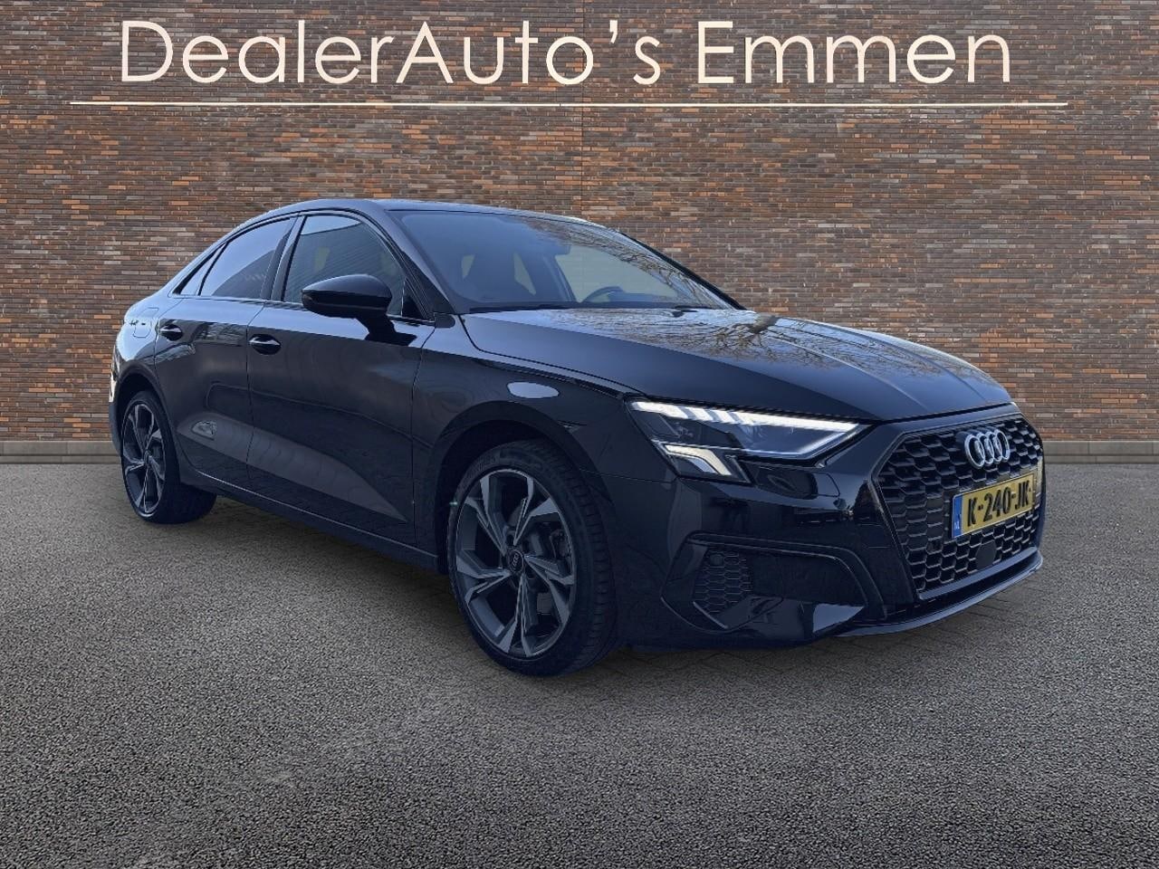 Audi A3 Limousine - 30 TFSI ECC LMV SPORTSTOELEN NAVI LED - AutoWereld.nl