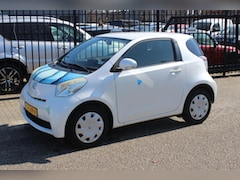 Toyota iQ - 1.0 VVTi Access