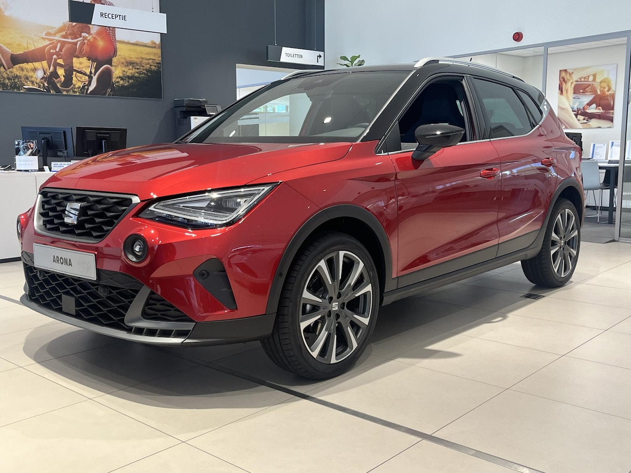 Seat Arona - 1.0 EcoTSI FR Anniversary 95 PK | LED Koplampen | Apple Carplay & Android Auto | Climate C - AutoWereld.nl