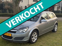 Opel Astra - 1.8 Cosmo Trekhaak Airco 1JR APK Goed onderhouden