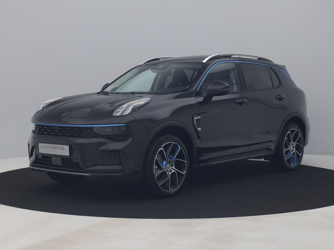 Lynk & Co 01 - 1.5 Plug-in Hybrid | 360° - AutoWereld.nl
