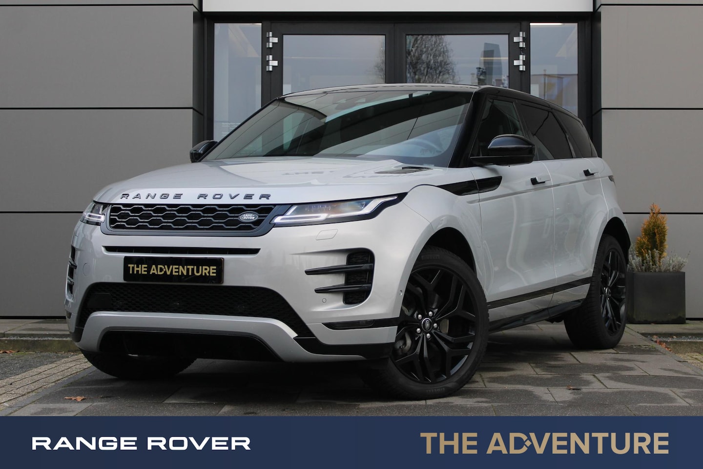 Land Rover Range Rover Evoque - 2.0 P200 AWD R-Dynamic SE |Stoelverwarming | Panoramadak | Trekhaak - AutoWereld.nl