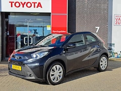 Toyota Aygo X - PLAY APPLE/ANDROID AD-CRUISE CAMERA AUTOMATISCH-GROOTLICHT