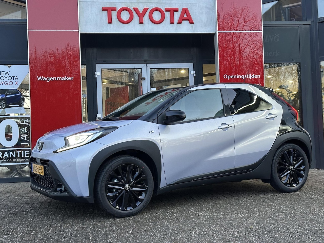 Toyota Aygo X - JBL DIRECT LEVERBAAR! JBL-AUDIO KEYLESS STOELVERW. CLIMA CAMERA AD-CRUISE 18"LM-VELGEN - AutoWereld.nl