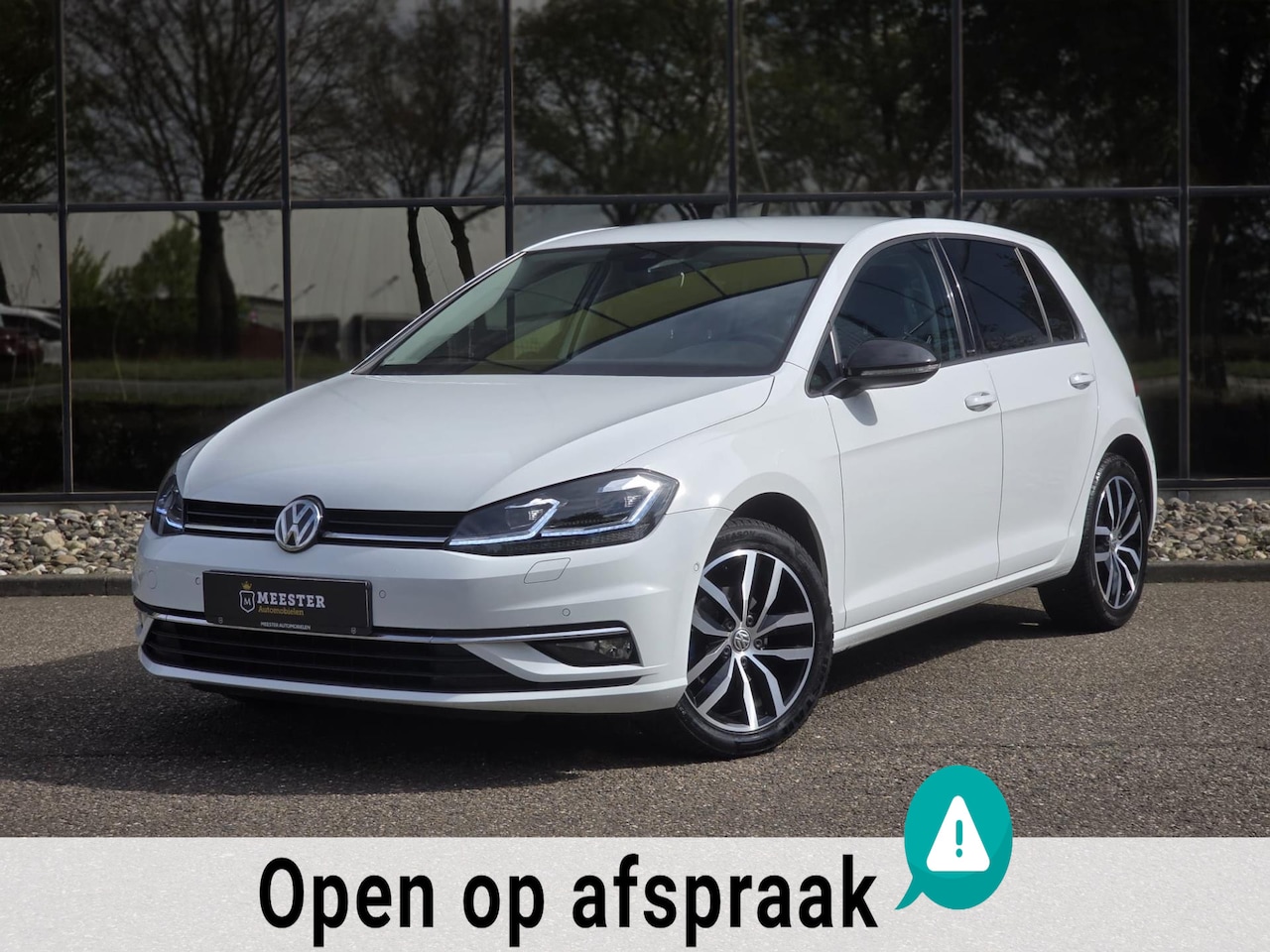 Volkswagen Golf - 1.0 TSI IQ-drive|ACC|LED|PDC|STOELVERW - AutoWereld.nl