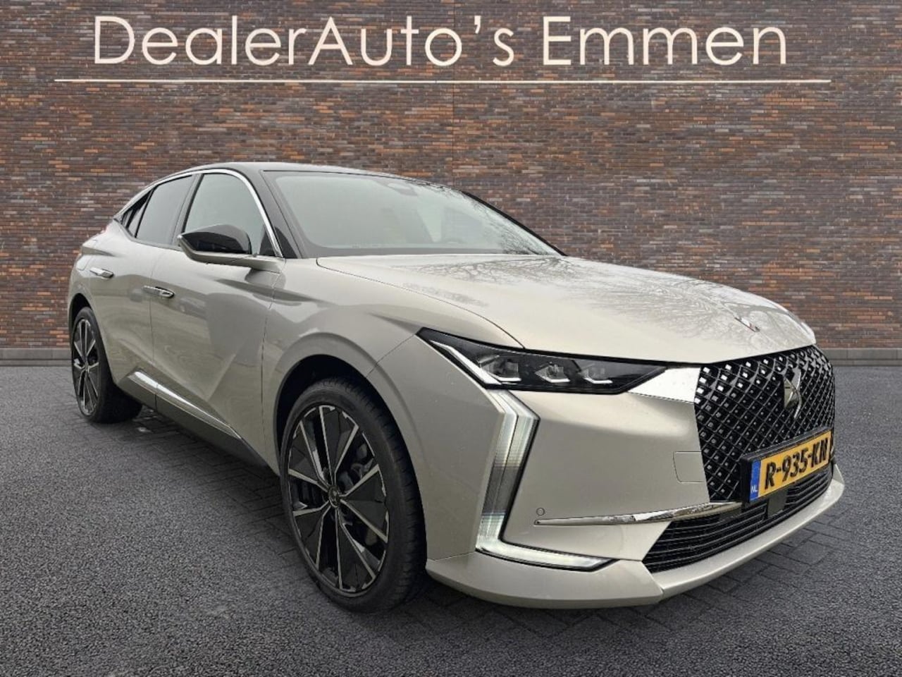 DS 4 - E-Tense Rivoli E-Tense Rivoli - AutoWereld.nl