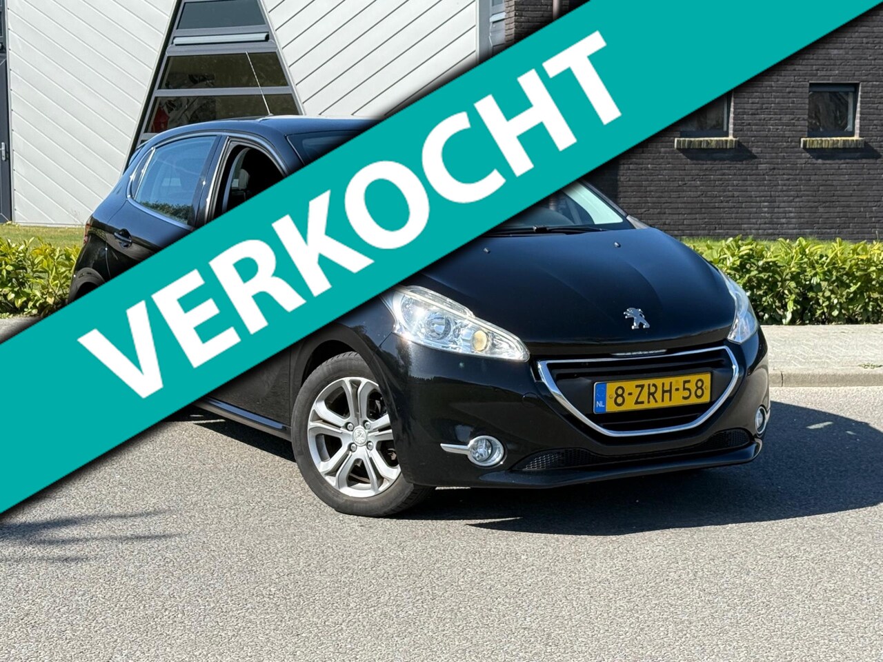 Peugeot 208 - 1.6 BlueHDi Blue Lease Executive | Clima | Navi | Cruise | - AutoWereld.nl