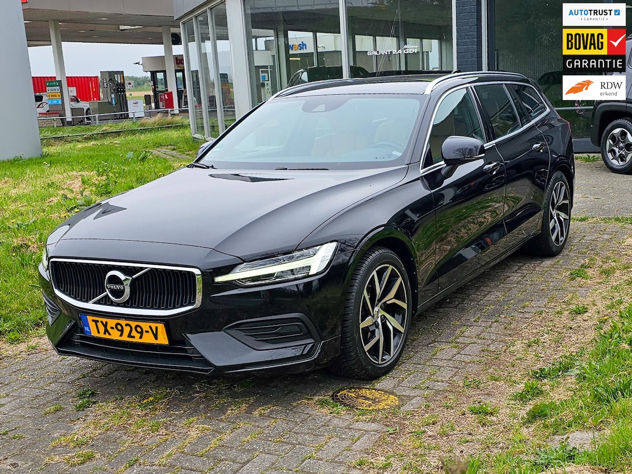 Volvo V60 - 2.0 T5 Momentum 2.0 T5 Momentum - AutoWereld.nl