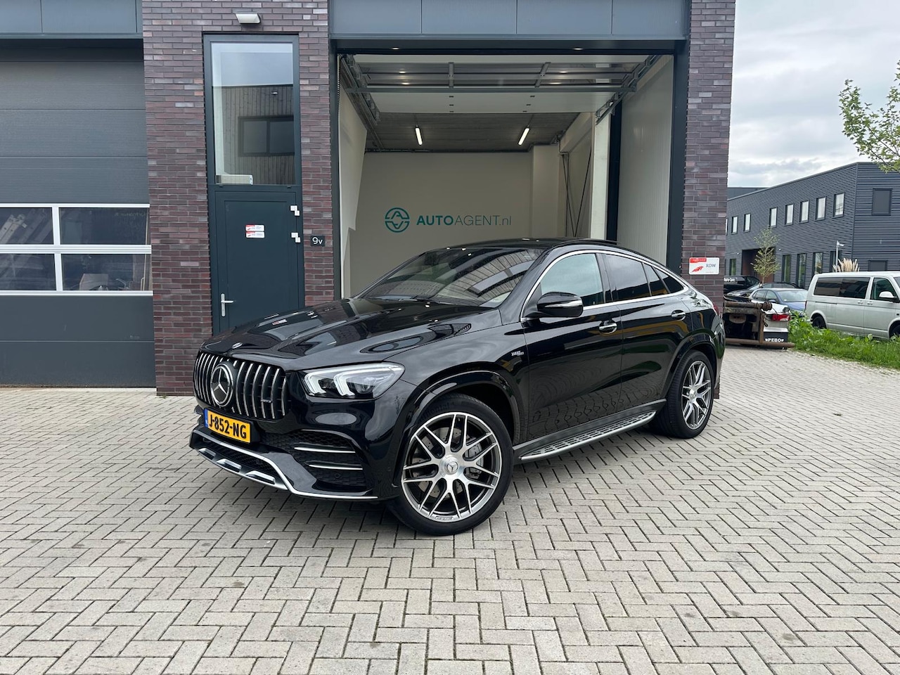 Mercedes-Benz GLE-Klasse Coupé - AMG 53 4MATIC+ Premium Plus Acc/Pano/Msge/Sfeer/360cam/BOMVOL! - AutoWereld.nl