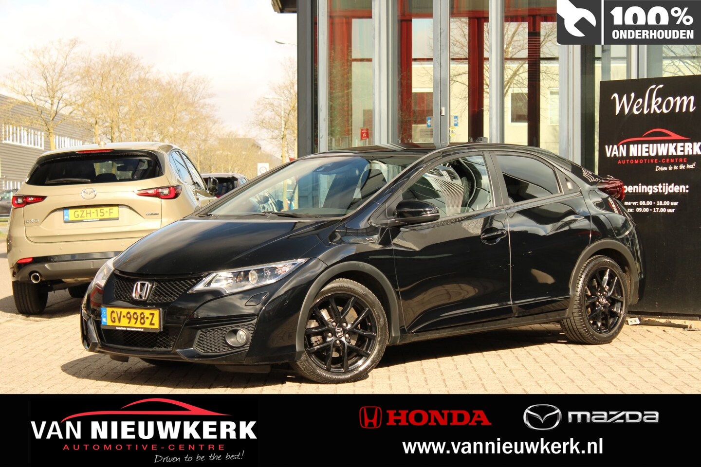 Honda Civic - 1.8 142pk Sport Black Edition Parkeercamera Cruise Control Stoelverwarming - AutoWereld.nl