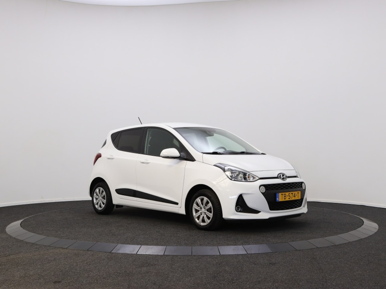 Hyundai i10 - 1.0i i-Premium | Stoel en stuur verwarming | Cruise Control | Na - AutoWereld.nl
