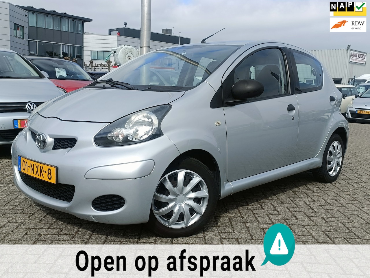 Toyota Aygo - 1.0-12V NIEUW KOPPELINGSET/AIRCO/NAP - AutoWereld.nl