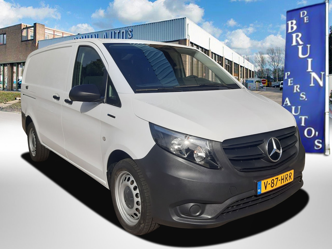 Mercedes-Benz eVito - 112 - 66 kWh 290Km Range - Navi - Achteruitrijcamera - AutoWereld.nl