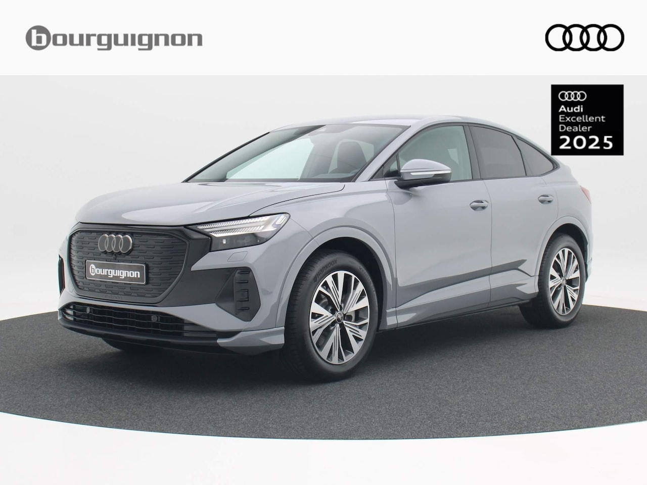 Audi Q4 Sportback e-tron - Advanced edition Q4 e-tron 45 | 286pk | 82Kwh | 19 inch | Privacyglas | Trekhaak | Optiek - AutoWereld.nl