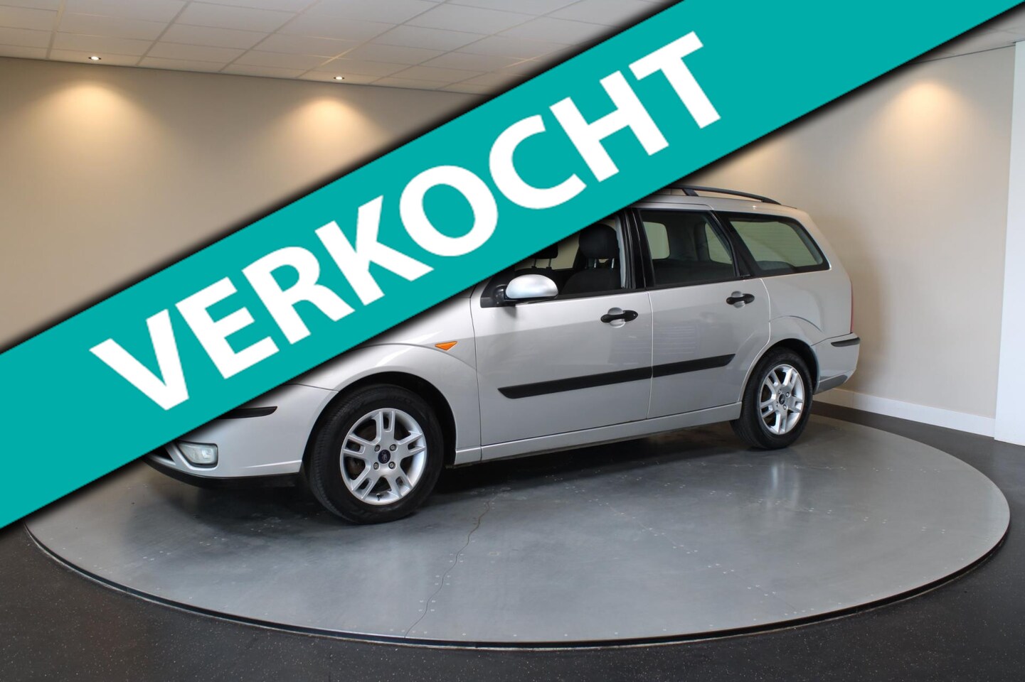 Ford Focus Wagon - 1.6-16V Collection *Nieuwe APK* Airco|Trekhaak|Complete historie! - AutoWereld.nl
