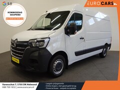 Renault Master - T33 2.3 dCi 135 L2H2 BPM VRIJ Airco Cruise control Parkeersensoren Navigatie Trekhaak