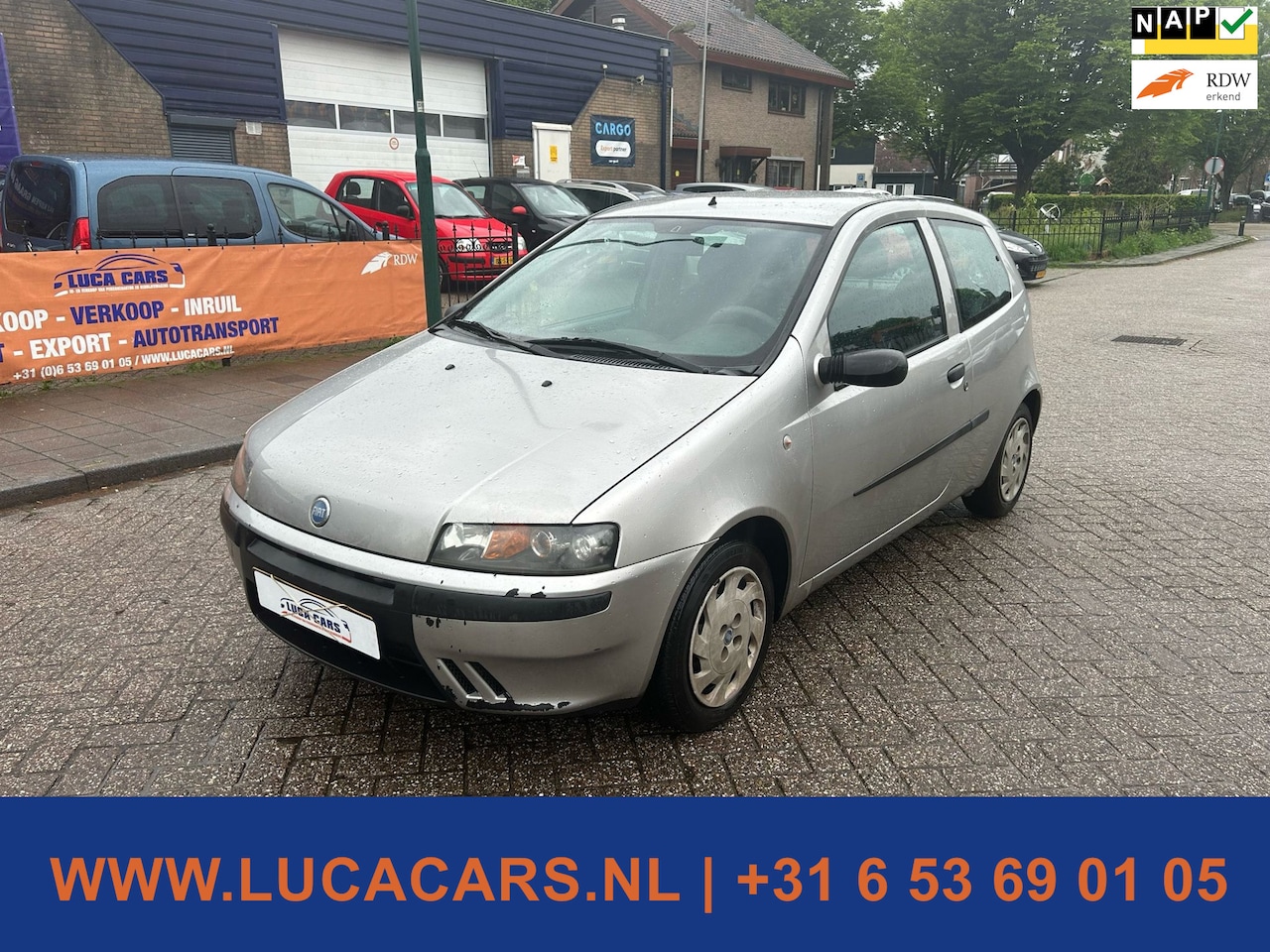 Fiat Punto - 1.2-16V Dynamic 1.2-16V Dynamic NIEUWE APK! - AutoWereld.nl