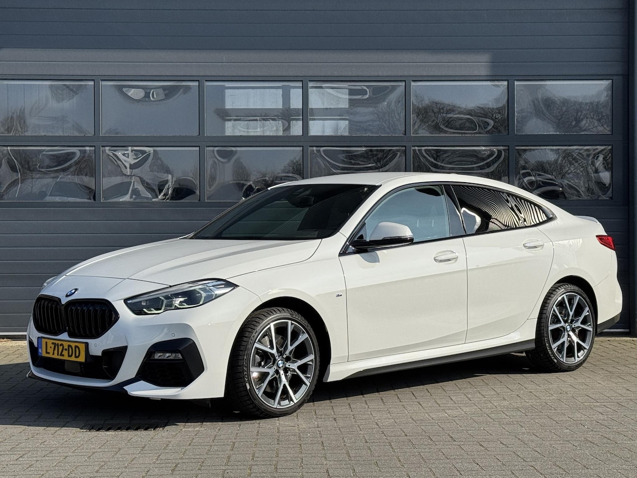 BMW 2-serie Gran Coupé - 220I HIGH EXECUTIVE I M-SPORT I DEALER ONDERHOUDEN I APPLE CARPLAY I STOEL/STUURVERWARMING - AutoWereld.nl