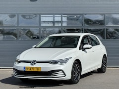 Volkswagen Golf - 1.5 TSI LIFE BUSINESS I ACHTERUITRIJCAMERA I APPLE CARPLAY I STOELVERWARMING