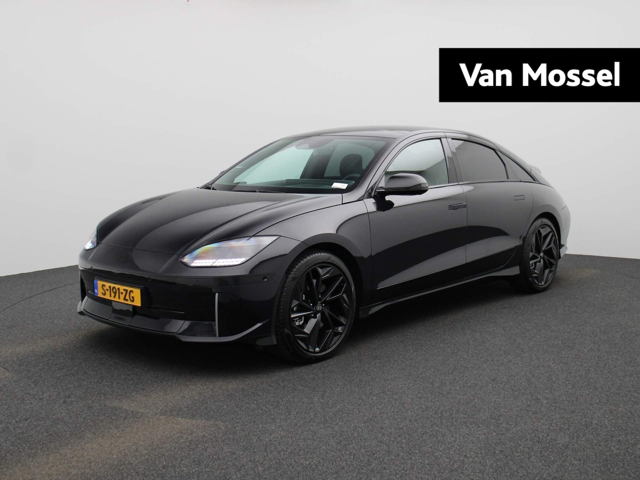 Hyundai IONIQ 6 - First Edition AWD 77.4 kWh Hyundai IONIQ 6 First Edition AWD 77 kWh | Navi | ECC | Schuifd - AutoWereld.nl