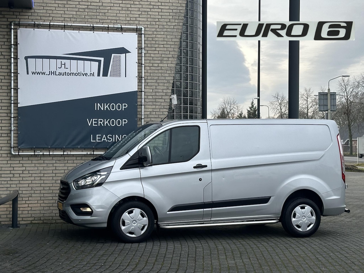 Ford Transit Custom - 2.0 TDCI L1H1 Trend*AUTOMAAT*HAAK*CRUISE*CAMERA* - AutoWereld.nl