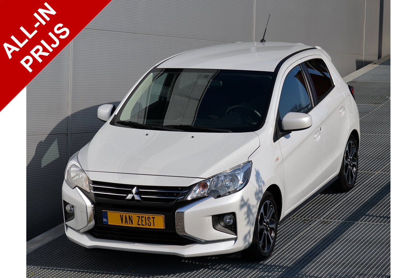 Mitsubishi Space Star - 1.2 CVT NOVA CLEARTEC | HOGE ZIT | AUTOMAAT | NAVIGATIE | ALL SEASON BANDEN | FABRIEKSGARA - AutoWereld.nl