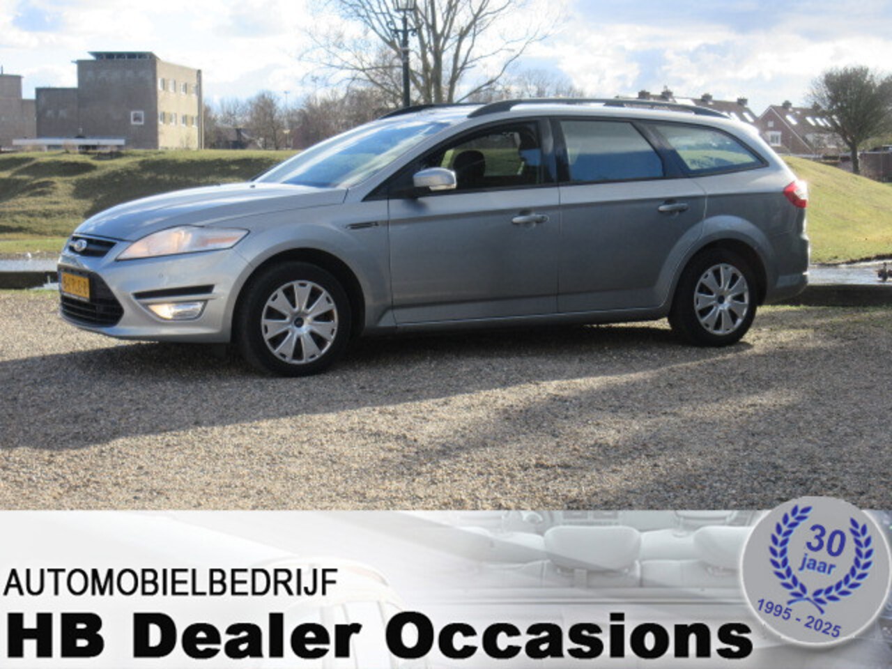 Ford Mondeo Wagon - 1.6 titanium - Airco - Navigatie - AutoWereld.nl
