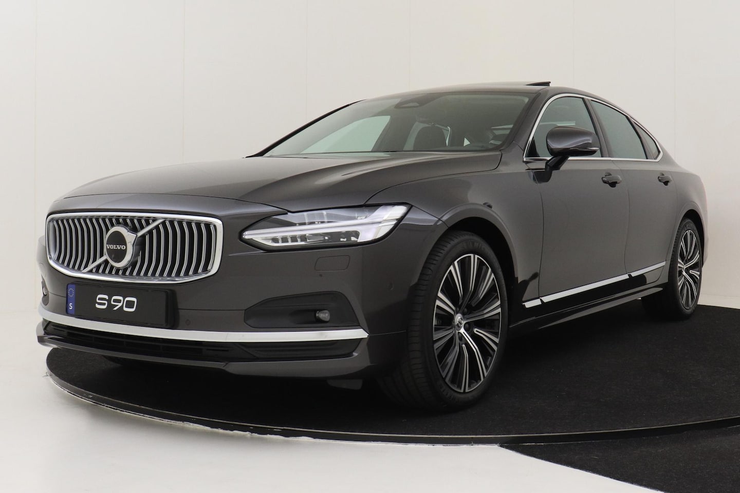 Volvo S90 - B5 ULTIMATE BRIGHT -PANO.DAK|360°CAM|HK-AUDIO|BLIS - AutoWereld.nl