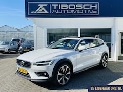 Volvo V60 Cross Country - D4 AWD Panorama Harman Kardon Camera
