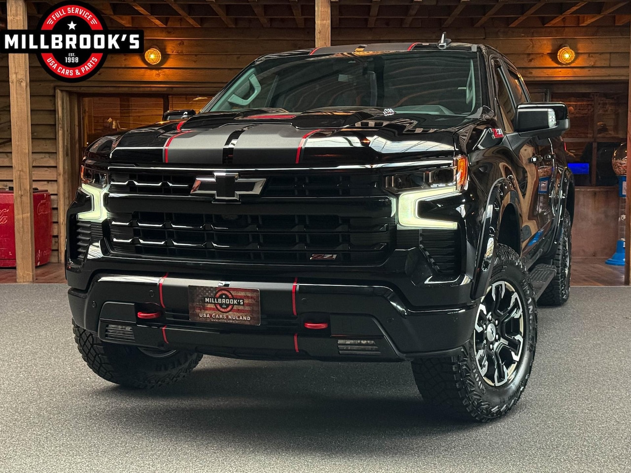 Chevrolet Silverado - Z71 Trailboss Widebody, LPG, Bedcover in kleur, 360 graden camera - AutoWereld.nl