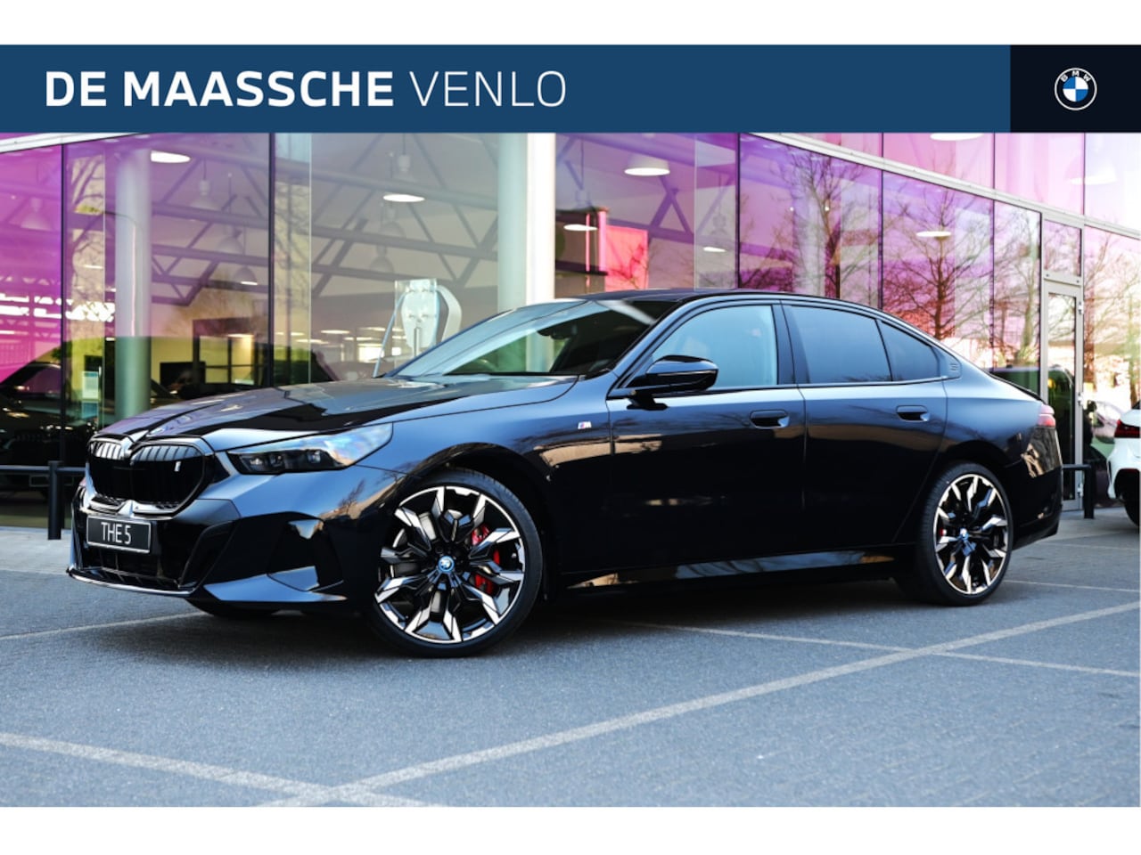 BMW i5 - eDrive40 M Sport / Trekhaak / Stoelventilatie / Adaptieve LED / Parking Assistant Plus / C - AutoWereld.nl