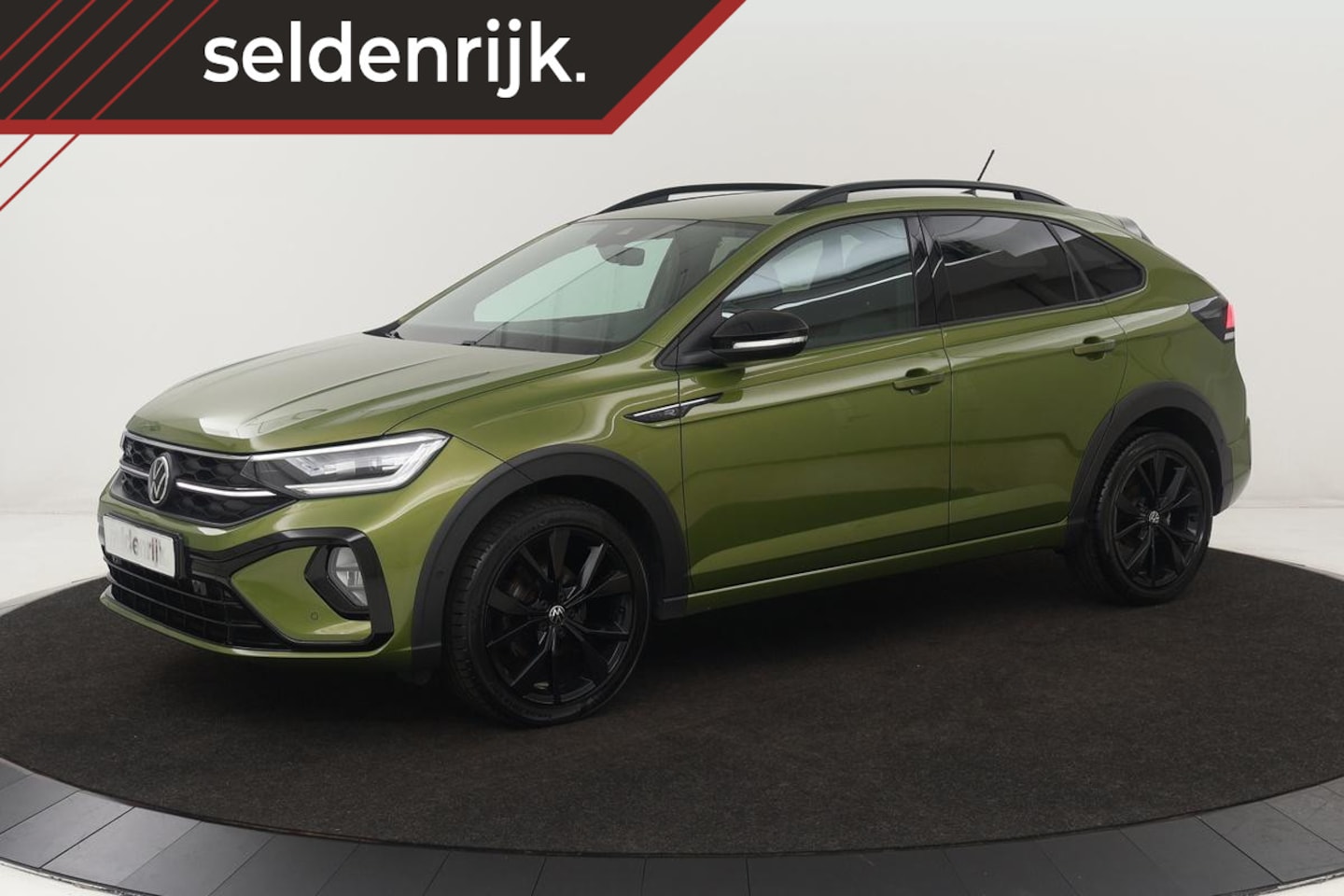 Volkswagen Taigo - 1.5 TSI R Line | Stoelverwarming | Camera | Trekhaak | Keyless | Matrix LED | Carplay | Ad - AutoWereld.nl