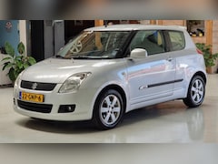 Suzuki Swift - 1.3 Exclusive LMV, Clima, Keyless, spoiler