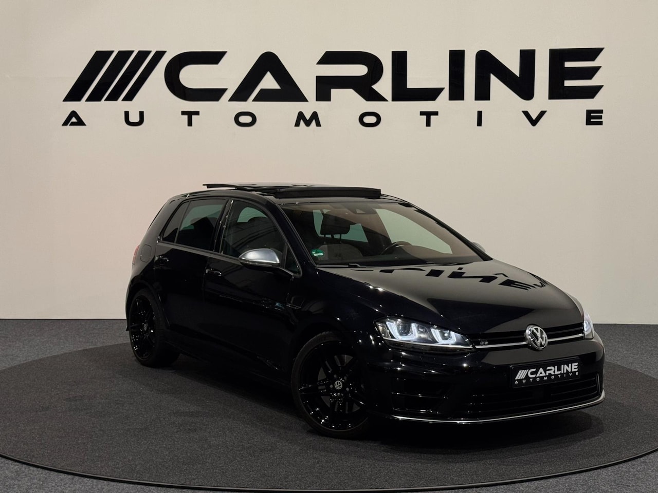Volkswagen Golf - 2.0 TSI R 4Motion 300PK DSG PANO ACC ASSIST AMBIENCE NAVI GARANTIE NAP APK - AutoWereld.nl