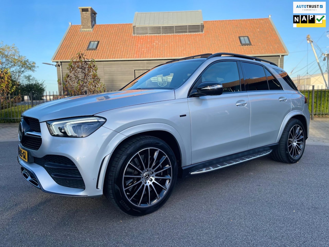 Mercedes-Benz GLE-Klasse - 350 e 4MATIC AMG Night Pakket Burmester Carbon Panoramadak - AutoWereld.nl