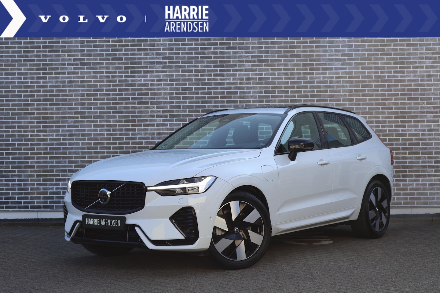 Volvo XC60 - 2.0 T6 Plug-in hybrid AWD Ultimate Dark - AutoWereld.nl