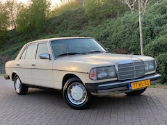 Mercedes-Benz 200-280 (W123) - 300 DIESEL AUT LEDER APK 2027 WEGENBELASTINGVRIJ