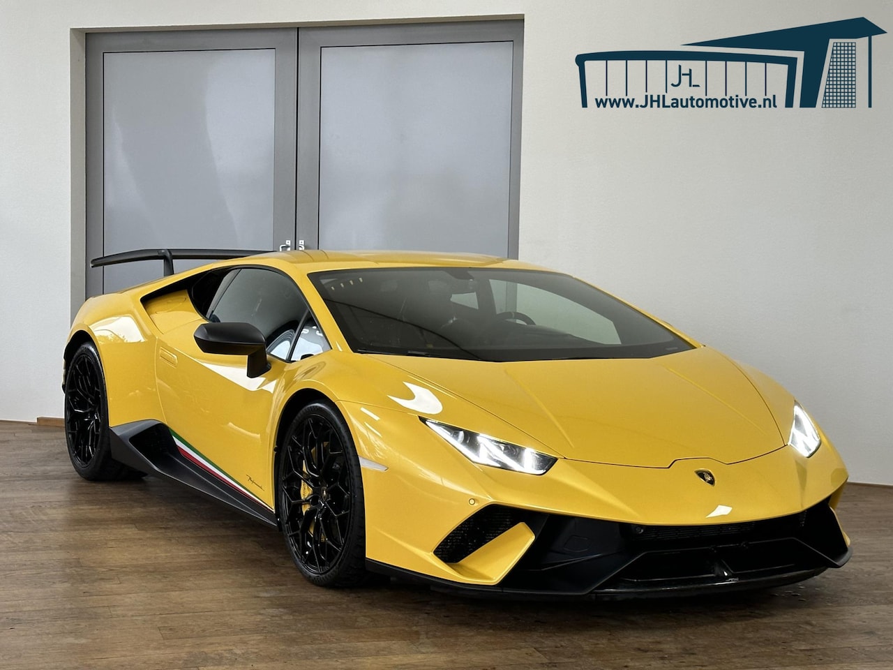 Lamborghini Huracán - *Performante*1e EIG*1e LAK*CARPLAY*CRUISE*CAMERA* - AutoWereld.nl