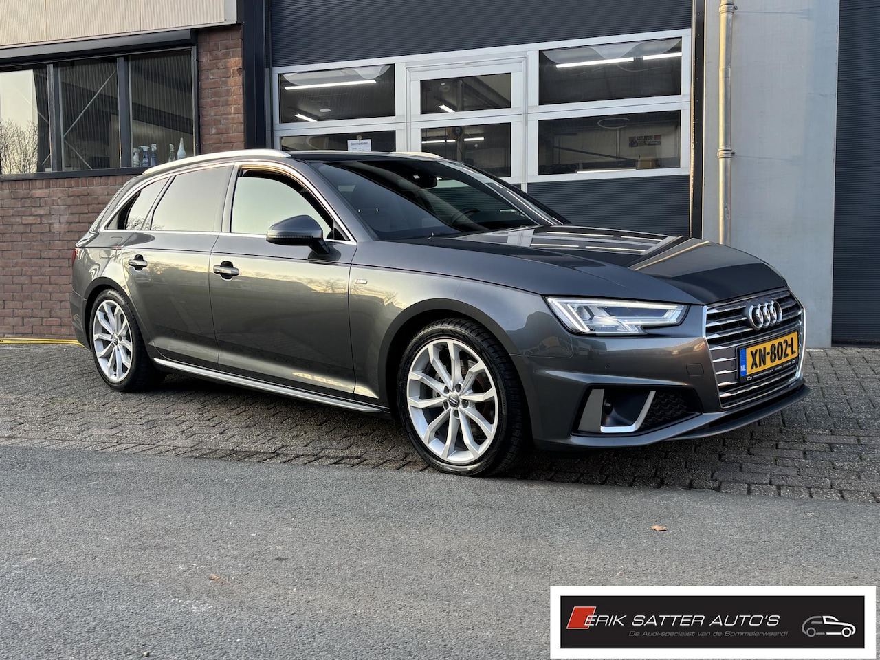 Audi A4 Avant - 35 TFSI Sport S line edition PDC V+A| Camera| Trekhaak Afn.| Private glass| App - AutoWereld.nl