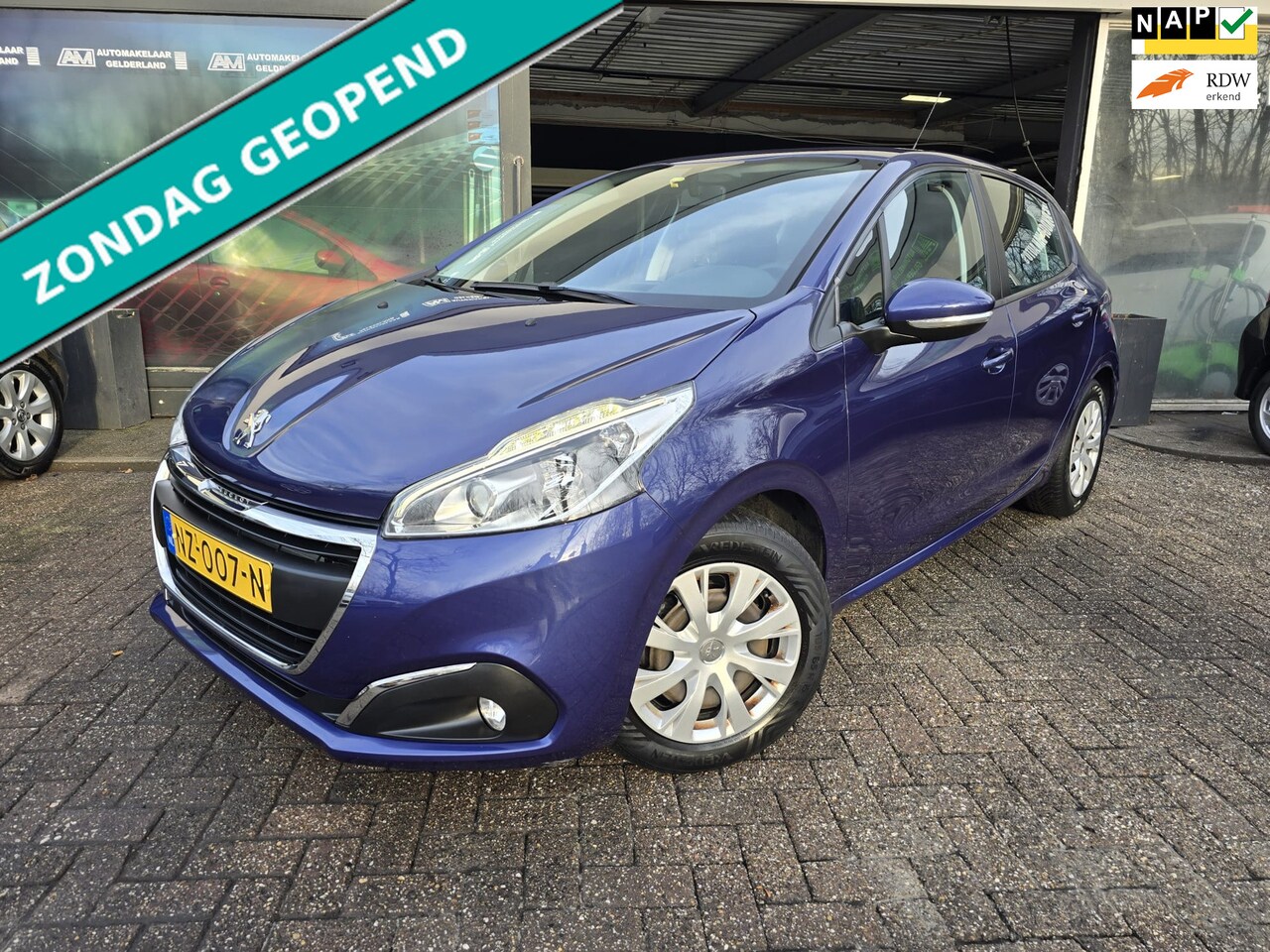 Peugeot 208 - 1.2 80 PK Blue Lion | 2E EIGENAAR | 12MND GARANTIE | NAVI | AIRCO | CRUISE | - AutoWereld.nl
