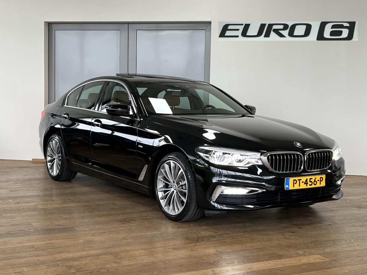 BMW 5-serie - 520d High Executive*DAKJE*HUD*CRUISE*NAVI.PROF*LED - AutoWereld.nl