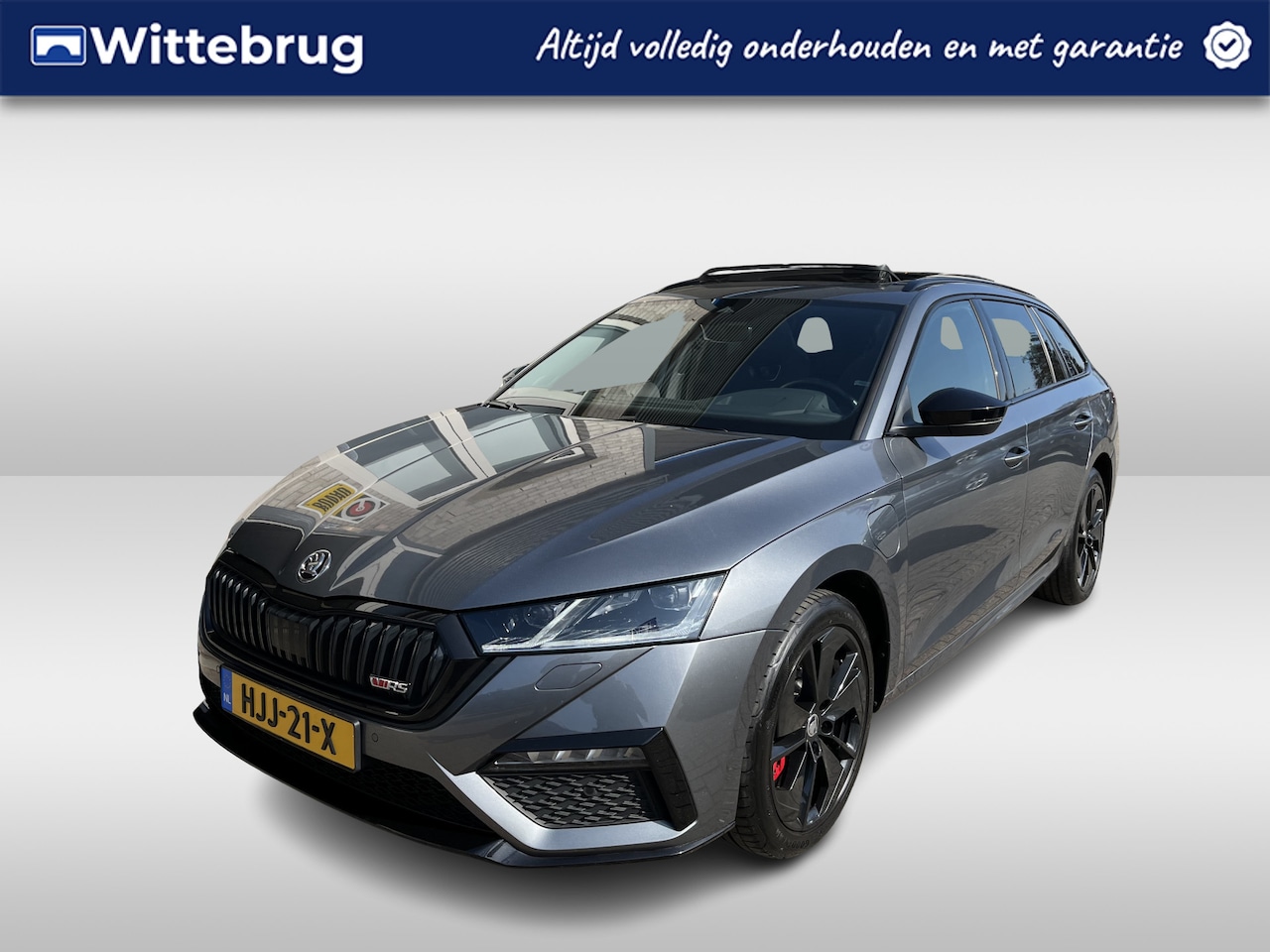 Skoda Octavia Combi - 1.4 TSI RS iV PHEV / AUTOMAAT/ 1.500 KG TREKGEWICHT/ PANO/ KEYLESS/ HEAD-UP DISPLAY/ DAB R - AutoWereld.nl